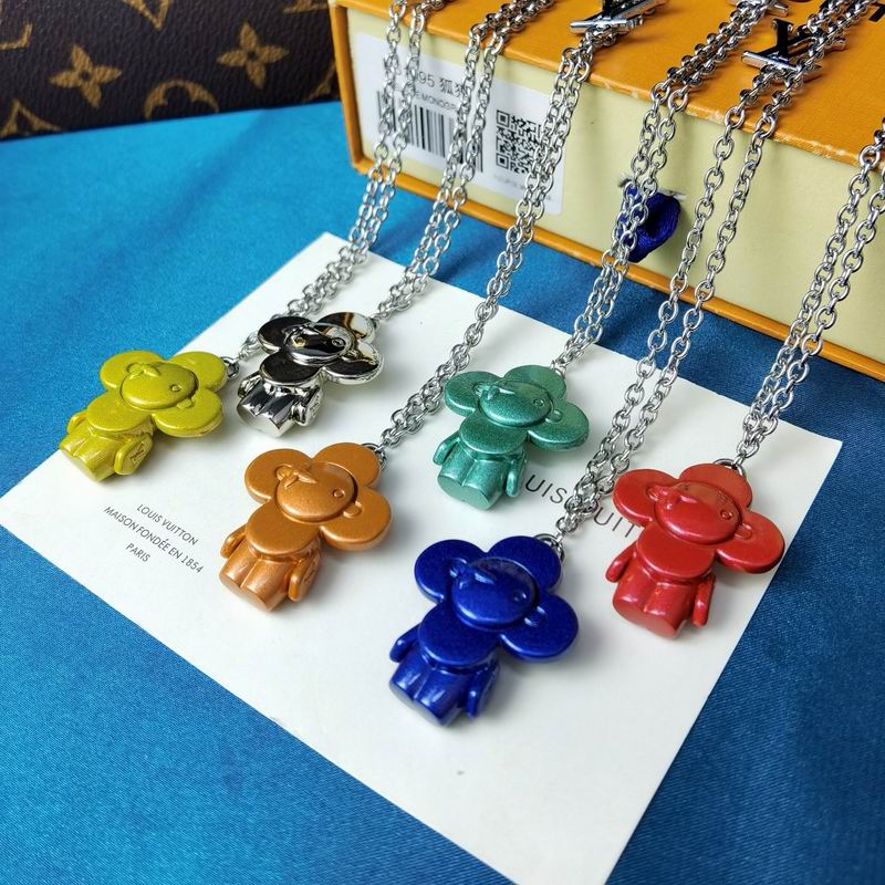 LV Necklace 03lyr657